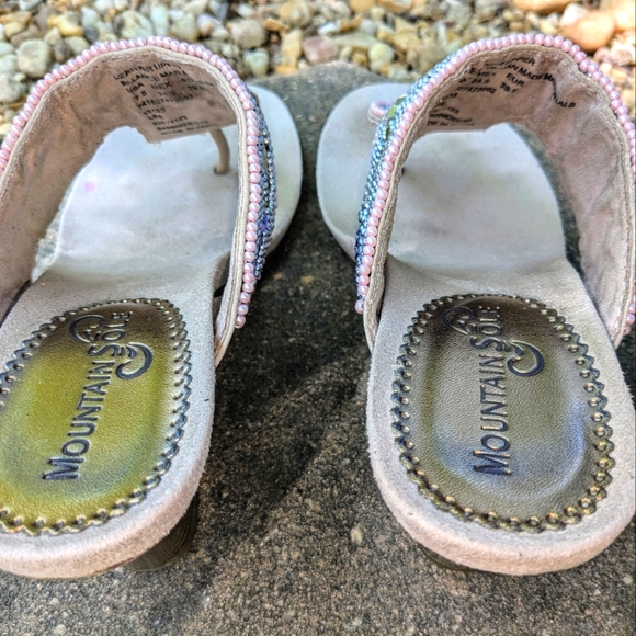 Mountain Sole Women's 7.5 Leather Sandals Slides Wedge Heels Pink Silver Beads - Picture 7 of 11